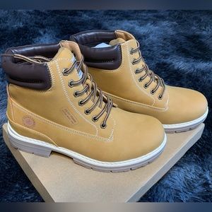 Hiking Boots/ Winter Boots